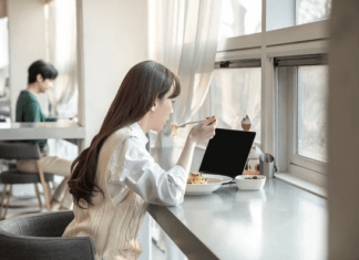 한국인은 왜 혼밥을 할까?