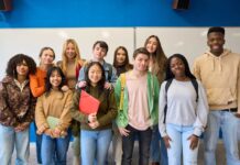 노스캐롤라이나 트랜스젠더 청소년과 공립학교 수업 관련 논란의 법안 추진