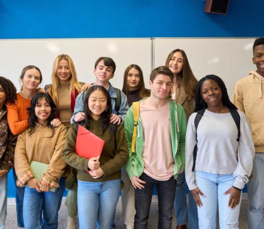 노스캐롤라이나 트랜스젠더 청소년과 공립학교 수업 관련 논란의 법안 추진