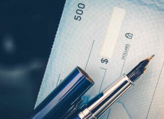 노스캐롤라이나 체크 사기 피해 증가 $85가 $4,000로 바뀌다