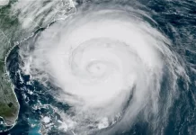 노스캐롤라이나 허리케인 에린(Hurricane Erin) 비상사태 선포