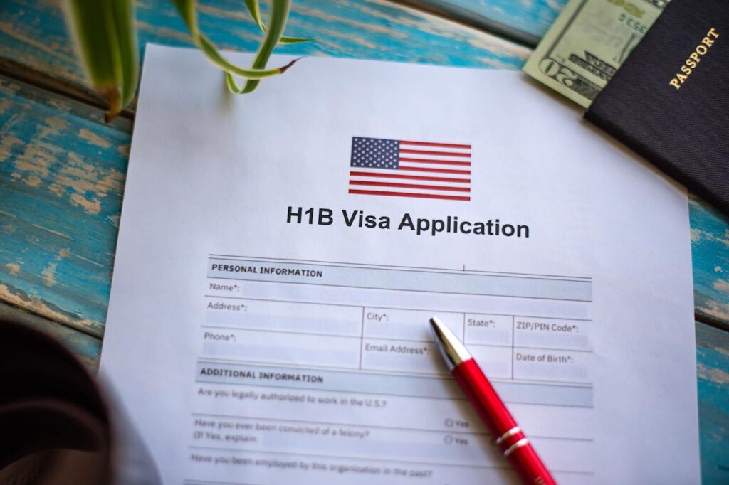 H-1B 비자 추첨제 폐지, 2026년부터 연봉순 선발제 도입