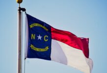 노스캐롤라이나 불법 투표 사건, 캐나다 시민권자 유죄 인정 노스캐롤라이나 선거 투표함과 시민권 관련 서류