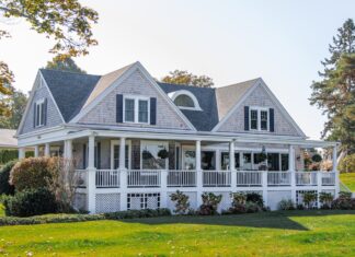 노스캐롤라이나 노년층 부동산세 감면 프로그램 개선 추진 gray wooden house