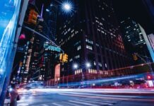 듀크에너지 전기요금 18% 인상, NC 주민 공청회 4월 1일 개최 timelapse photography of city buildings during nighttime