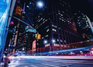 듀크에너지 전기요금 18% 인상, NC 주민 공청회 4월 1일 개최 timelapse photography of city buildings during nighttime