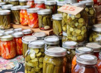 NC 피클 페스티벌 2026: 마운트올리브의 100년 전통 축제에 가족과 함께 2026년 NC 피클 페스티벌