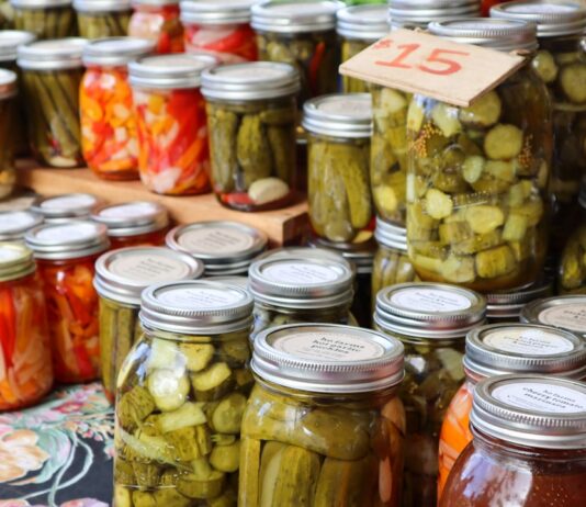 NC 피클 페스티벌 2026: 마운트올리브의 100년 전통 축제에 가족과 함께 2026년 NC 피클 페스티벌