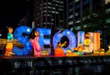 앤트로픽 서울 사무소 개설: 삼성·LG·네이버와 AI 파트너십 mickey mouse and donald duck