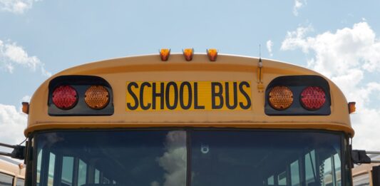 노스캐롤라이나 스쿨버스 정지법, 한인 학부모가 꼭 알아야 할 안전 수칙 yellow school bus with yellow school bus