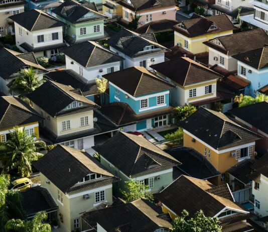 재산세 상한 개헌안, 노스캐롤라이나 한인이 꼭 알아야 할 쟁점 aerial view of suburban neighborhood houses